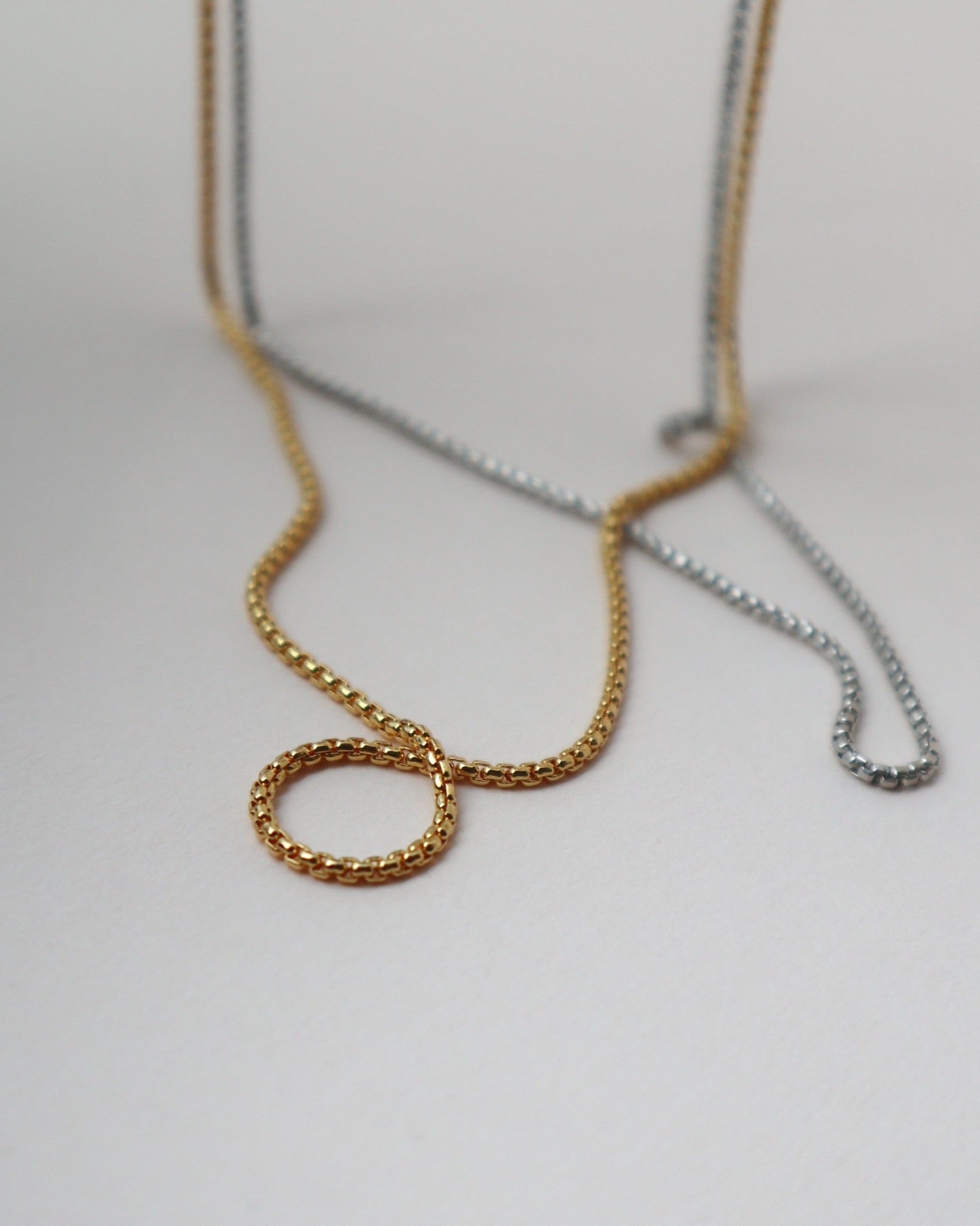 'Riley' Box Chain